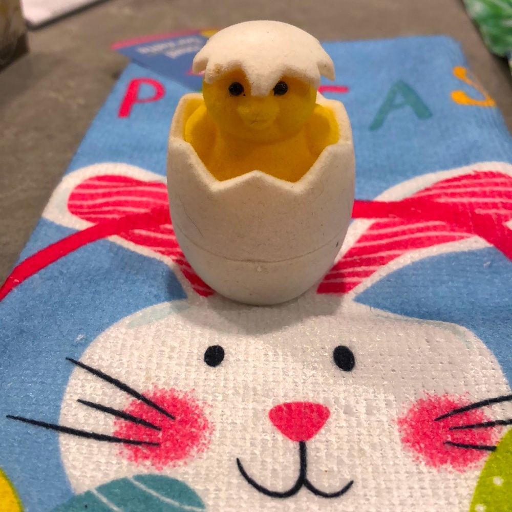 Avon Pearl earrings in the original Easter Egg Box!!